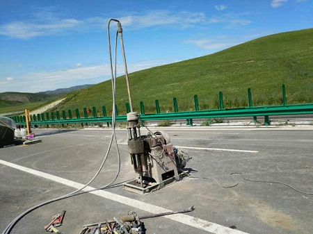灯塔公路地基基础注浆加固